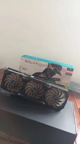 RTX 3060 Ti GALAX SG 8GB GDDR6X (3 Fans) - Impecável na Caixa + Suporte ARGB