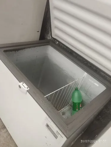 Vendo este lindo freezer 300l