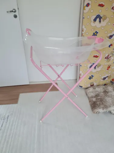 Banheira de bebê e suporte Rosa