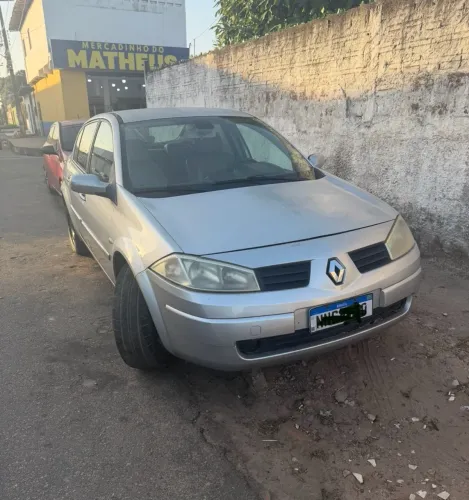 Renault Megane Sedan Dynamique Hi-flex 1.6 16V 2011