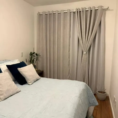 Cortinas blackout e voil para varão de portas e janelas 