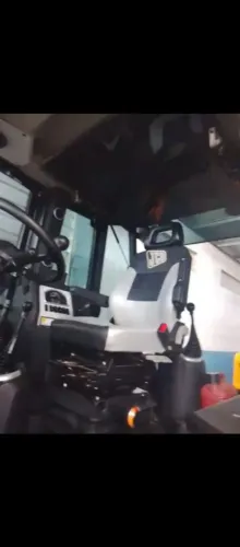 Retroescavadeira jcb 3cx 2023