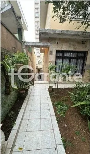 Sobrado para aluguel com 220m² e 4 vagas na Vila Zelina