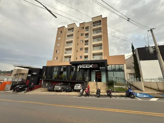 Apartamento com 2 dormitórios à venda, 77 m² por R$ 420.000 - Santa Edwiges - Pouso Alegre