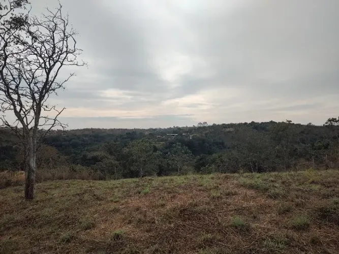 Lote 2.950m² - Condomínio Vila Monte Verde