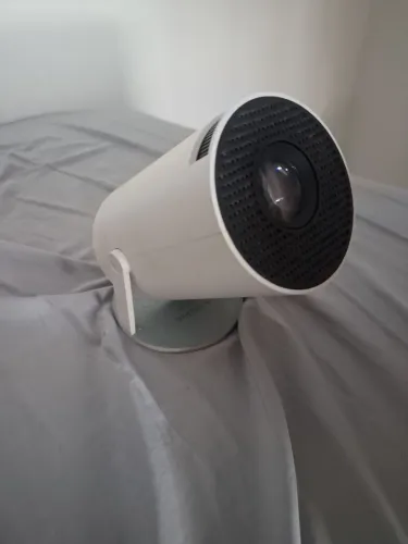Projetor HD300 com defeito