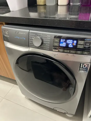 Lava e seca Electrolux Ultimate Care - 11 kg (funciona apenas como lavadora)