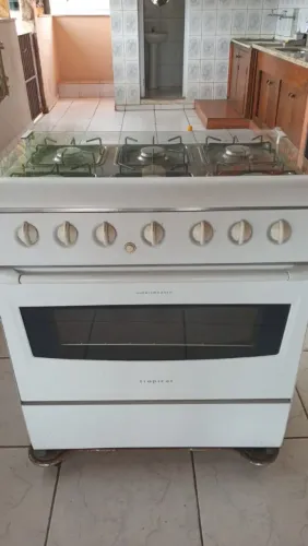 Vendo fogão de 6 bocas