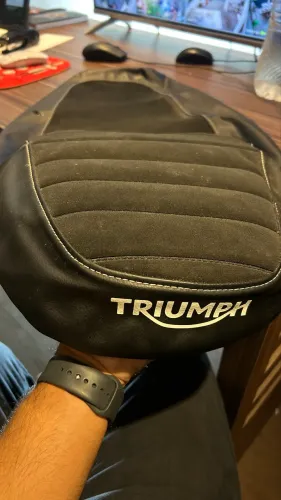capa de moto triumph 