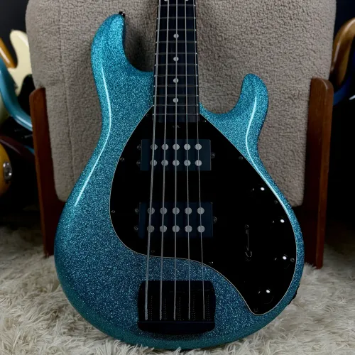 Baixo Music Man StingRay Special HH
