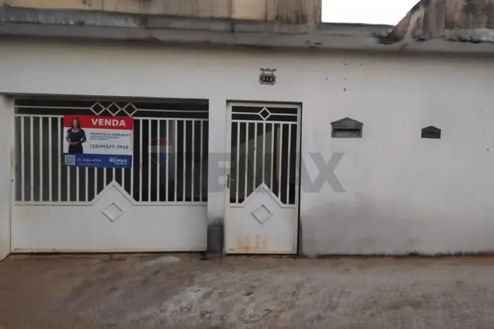 "Sobrado em fase de acabamento no bairro Thereza Maria Barbieri em Birigui / SP