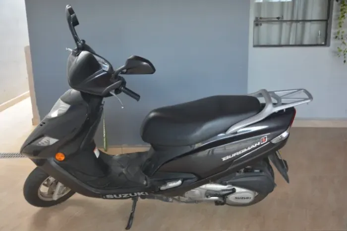 Suzuki Burgman 2015/2016 à Venda -  Única dona