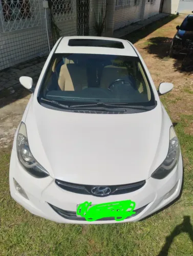 Hyundai Elantra GLS 1.8 16V Aut. 2013