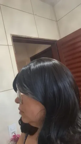 Vendo uma peruca castanho escuro cabelo orgânico durável