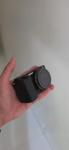 Câmera Sony zve10