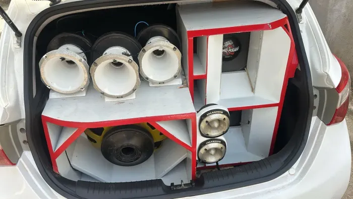  som automotivo