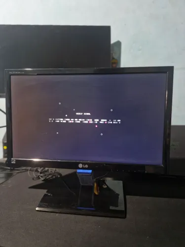 Monitor LG 19" Polegadas - VGA e DVI.