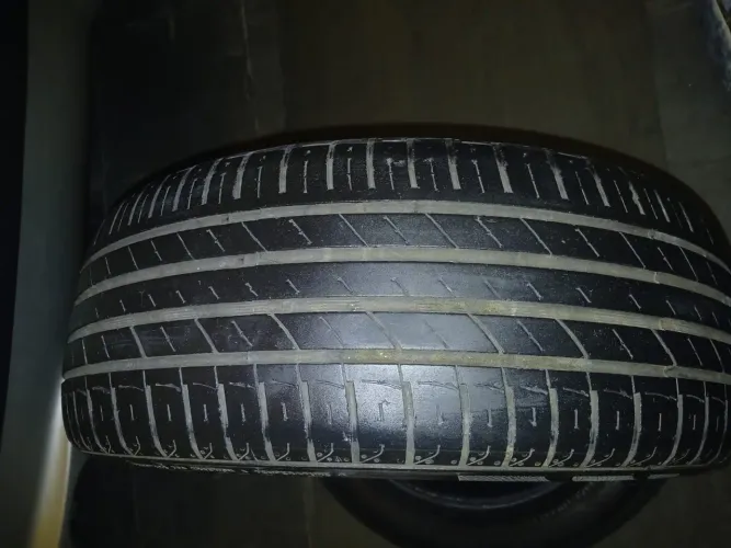 Pneus 185 55 15 H usado