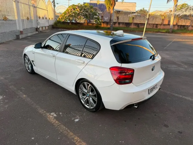 BMW 116IA 1.6 TB 16V 136cv 5P 2013
