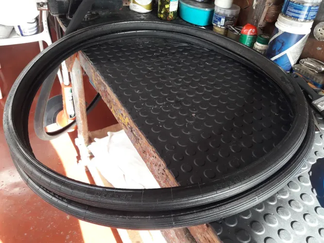 Par de pneus pirelli jet caju aro 27