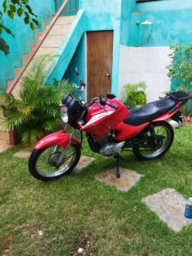 Motos