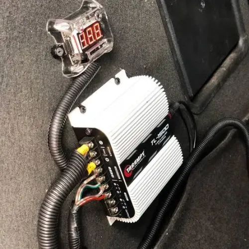 INSTALAÇÃO DE SOM AUTOMOTIVO 