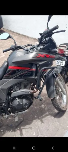 Vendo minha moto