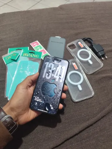 iPhone 15 Plus (128gb) E-Sim semi novo 