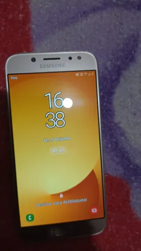 Celular j5 em bom estado nada quebrado