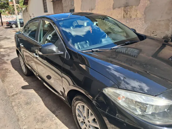 Renault Fluence Sed. Dynamique 2.0 16V Flex Aut. 2015