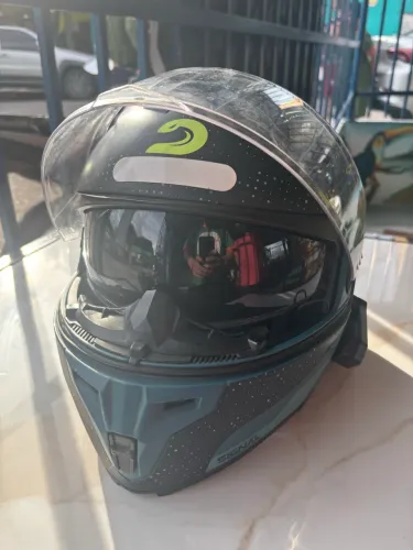 Capacete