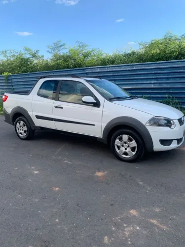 Fiat Strada Trekking 1.6 16V Flex CD 2015