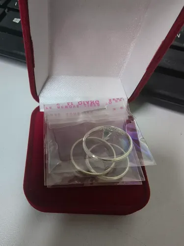 Alianças de prata casal.