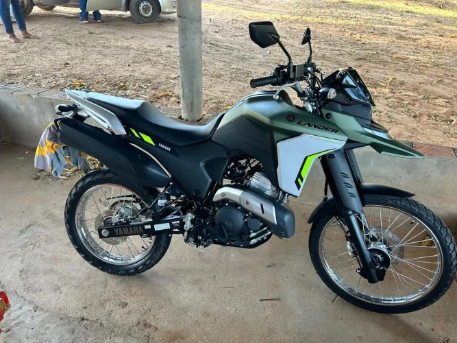 Yamaha Lander 250 ABS 2025/2026 - Apenas 8.000 km