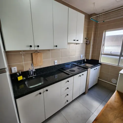 Vendo apartamento 50m da Praia de Bombas,  Bombinhas-SC 