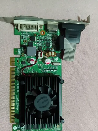 Vendo placa de vídeo 8400gs 1gb Ddr3 EVGA