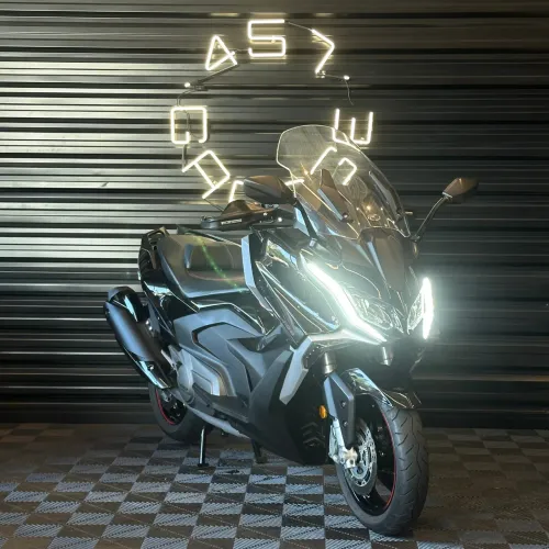 AK 550I ABS PREMIUM PRETA 2024/2025