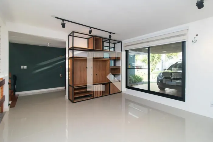Casa à Venda - Vila Nova, 3 Quartos, 180 m2