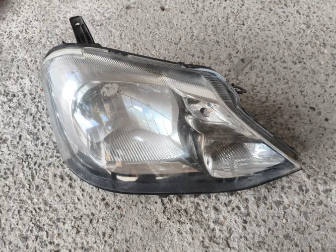 Farol Toyota Etios 