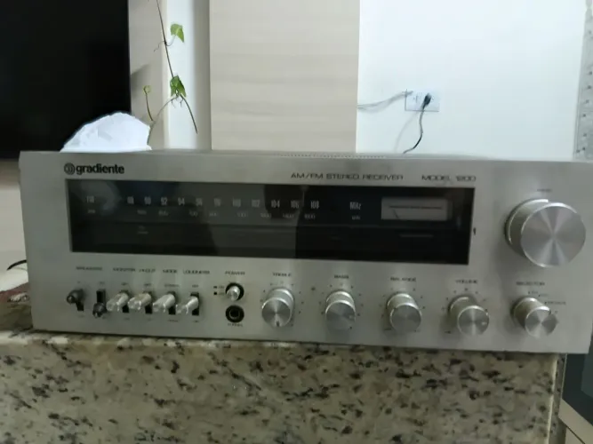 Receiver Gradiente modelo 1200