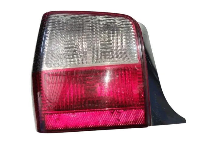 Lanterna Esquerda Fiat Uno Mille 5200209 2004/2013 Esquerdo/motorista Vermelho E Branco