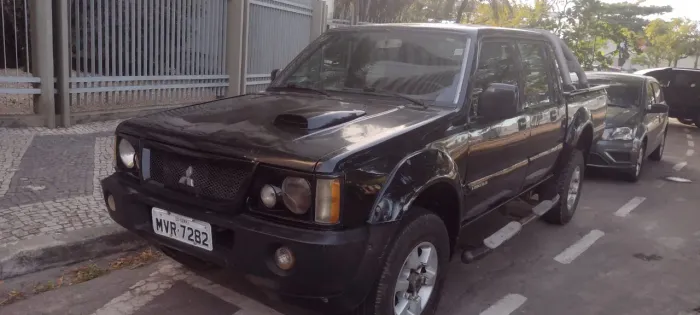 Mitsubishi L200 GLS 2.5 4X4 CD Diesel 2002