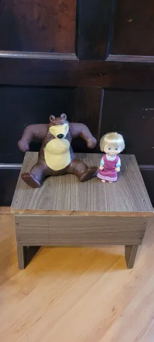 Vendo Kit boneca Masha e o urso