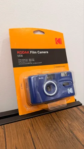 Câmera Analógica Kodak M38 Azul - Nova