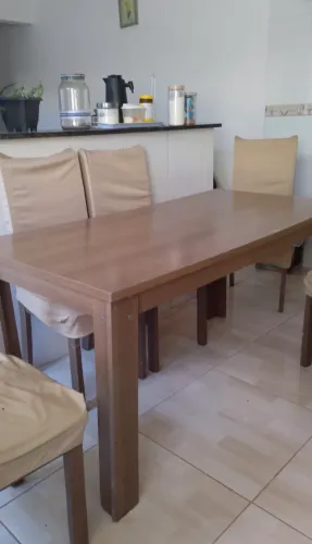 Mesa de 6 cadeiras