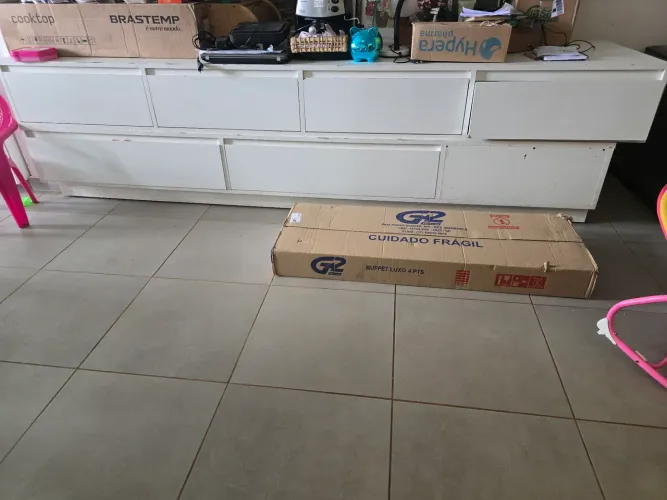 2 balcão com 4 gaveta