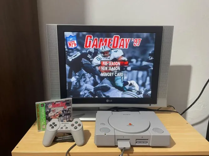 PS1 Fat Original Sony Excelente Estado Leitor 100% para colecionadores