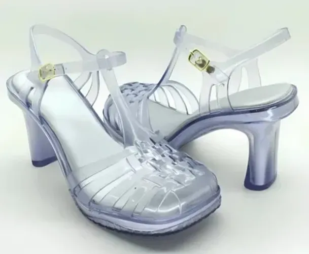 Sandália feminina Salto Vixen Modelo Super confortável 35/36