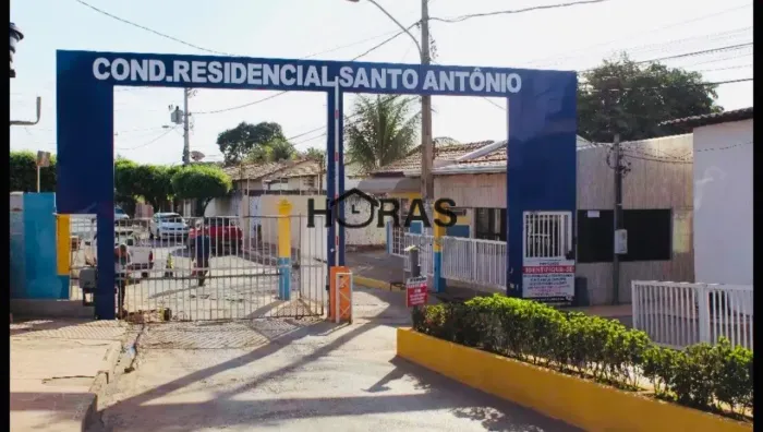Casa à venda em Cuiabá 2 quartos condomínio Parque Geórgia
