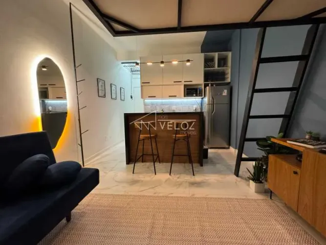 Kitnet/Conjugado : / Residencial / Centro